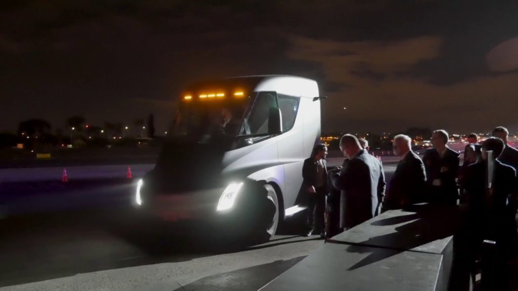 L’accélération du Tesla Semi en vidéo