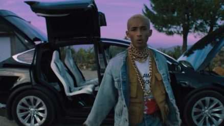 A Coachella, un Tesla Model X vole sur scène au dessus de Jaden Smith