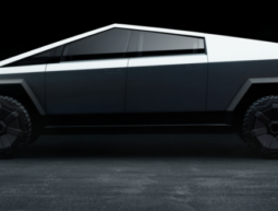 Tesla dévoile son tout nouveau Cybertruck et enflamme la toile