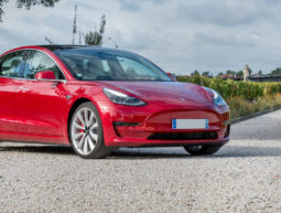 Louer une Tesla pour un week-end ou plus, comment ça marche ?