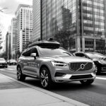 découvrez comment le volvo ex60 révolutionne l'autonomie et défi tesla avec ses innovations technologiques avancées, affirmant sa place en tête du marché des véhicules autonomes.