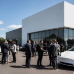 tesla ouvre son deuxième centre de service en alabama, offrant aux clients un support étendu et des services de maintenance de qualité pour leurs véhicules électriques.